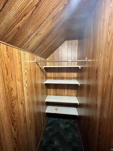 2414 2nd St, Duluth MN 55802-2013 exterior