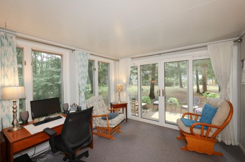 19 Amoskeag Rd, Concord NH 03301-4641 exterior