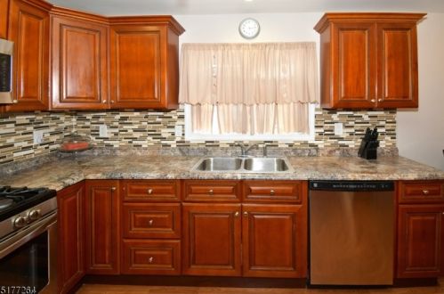 30 Essex St, Irvington NJ 07111-2265 exterior