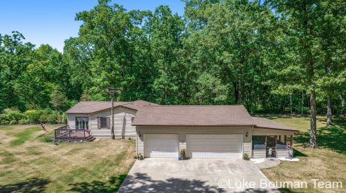 1771 51 St, Fennville MI 49408-9568 exterior