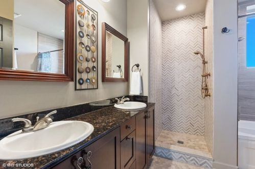 4807 Sacramento, Chicago IL 60805-1746 exterior