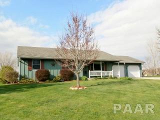6005 Hartford Dr, Pekin, IL 61554-9202
