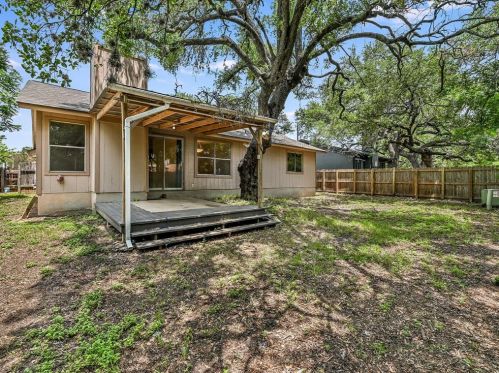 8903 Curlew Dr, Austin TX 78748-5129 exterior