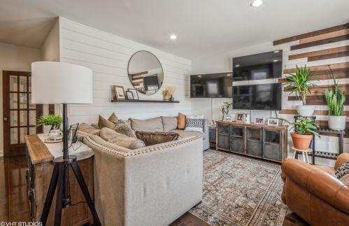 3511 Lowe Ave, Chicago, IL 60609-1624