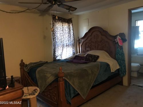 5238 Highway Dr, Tucson, AZ 85705-1005