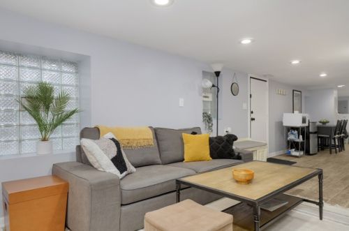 1229 32nd St, Chicago IL  60608-6318 exterior