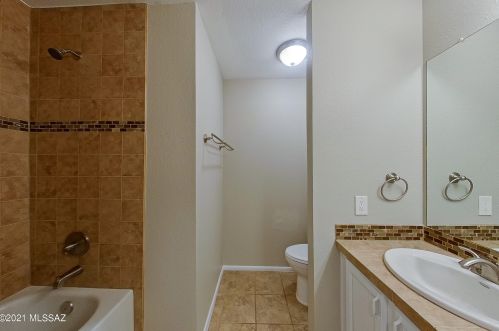 9616 Banbridge St, Tucson AZ 85747-5142 exterior