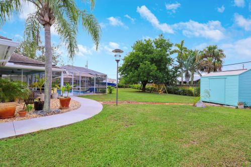 2398 Lejune St, Fort Pierce FL  34953-2677 exterior