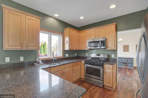 649 Falcon Rdg Rd, Saint Paul MN 55125-1458 exterior