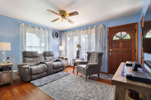 8028 Lisbon Ave, Milwaukee WI 53222-3825 exterior