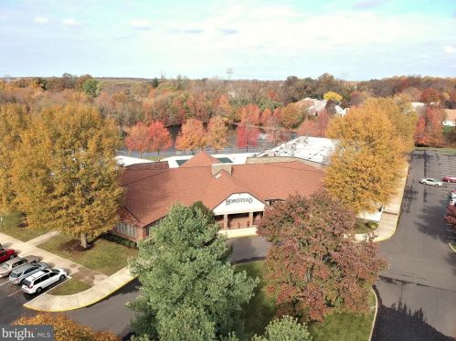 5 Meadowwood Ct, Columbus NJ 08022-1026 exterior