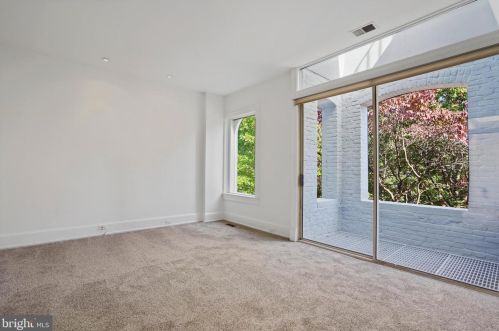 13 9, Washington DC 20001-4427 exterior