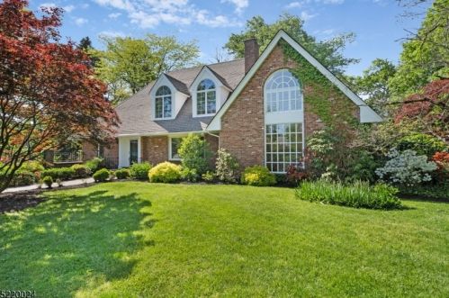 6 Normandy Pkwy, Morristown NJ exterior
