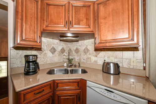 12024 Cleveland Ave, Milwaukee WI 53227-2908 exterior