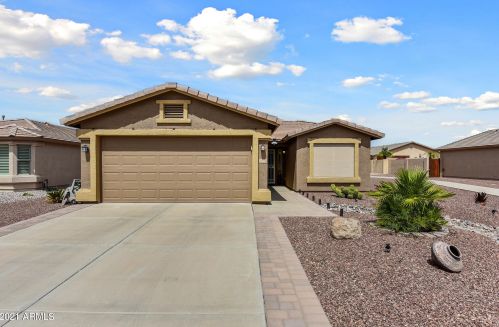 3066 Palm Beach Dr, Chandler AZ  85249-9053 exterior