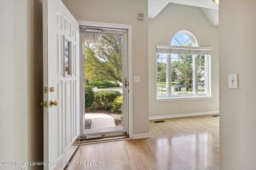 2968 Marfitt Rd, East Lansing MI 48823-6355 exterior