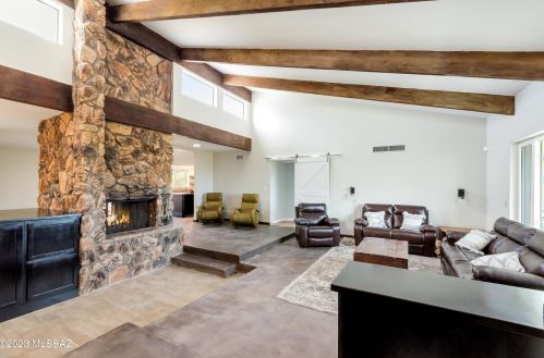 4701 Camino Gacela, Tucson AZ  85718-6813 exterior