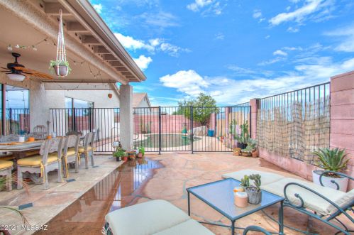 10201 Lucille Dr, Tucson AZ  85730-6132 exterior