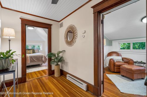 25 Memorial Pkwy, Atlantic Highlands NJ 07716-1655 exterior