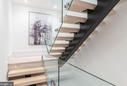 1604 13th St, Washington DC 20009-4303 exterior