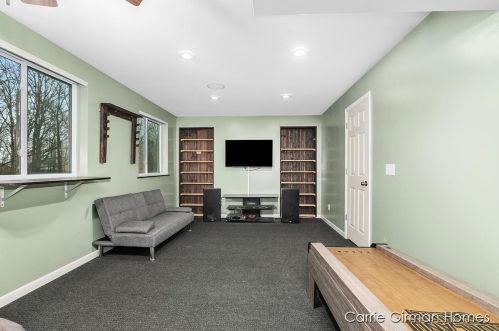 1660 120 Ave, Allegan MI 49010-8527 exterior