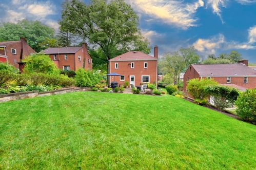 932 Meadowcroft Ave, Pittsburgh PA 15216-1119 exterior