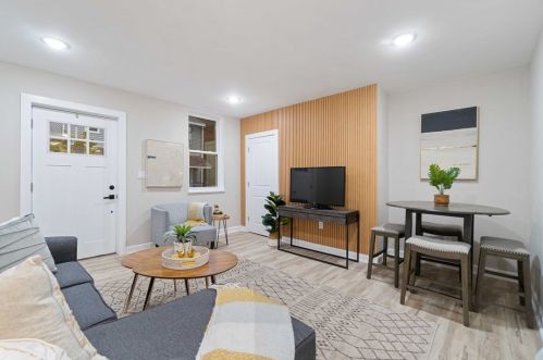 139 42nd St, Pittsburgh PA  15201-3136 exterior