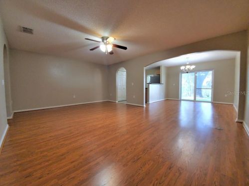 4626 Ashburn Sq Dr, Tampa FL 33610-5952 exterior