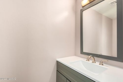 26 Evelyn Ave, Tucson AZ 85710-2641 exterior