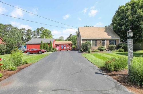 93 Pembroke Rd, Concord, NH 03301-5757