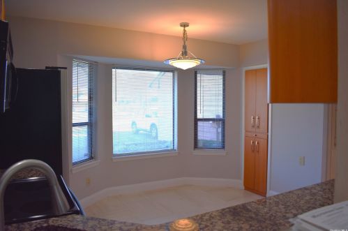 196 Scarlett Dr, Commack NY 11725-4636 exterior