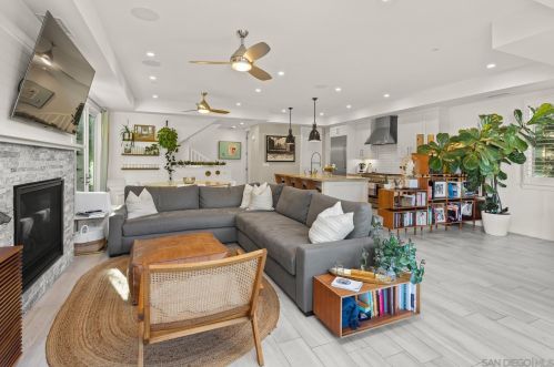 712 Ave, San Diego CA 92118-1716 exterior