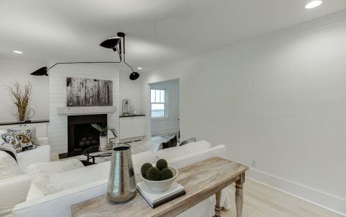 239 Midvale Dr, Atlanta GA  30342-3326 exterior