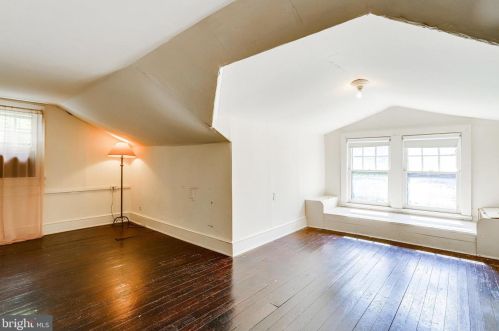 1801 Commonwealth Ave, Alexandria VA 22301-1403 exterior