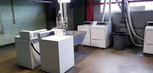 2630 Berwyn Ave, Chicago IL  60625-3374 exterior