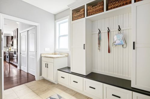 256 Elmhurst Ave, Elmhurst IL 60126-2961 exterior