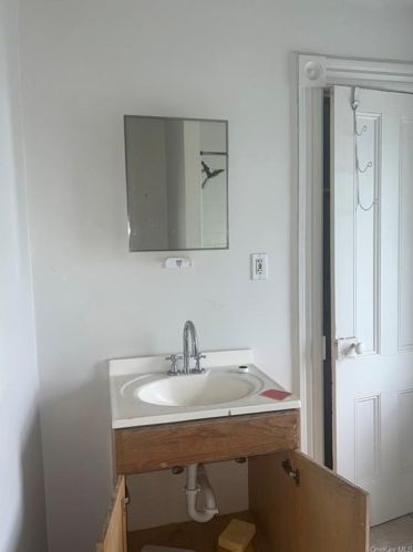 57 5th St, Mount Vernon NY 10553-2117 exterior