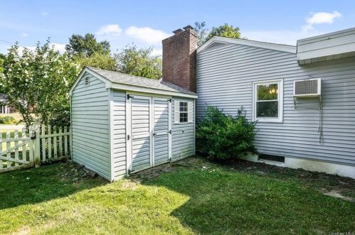 1 Lincoln Dr, Poughkeepsie NY 12601-6004 exterior