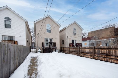 1315 Kildare Ave, Chicago IL 60651-1728 exterior