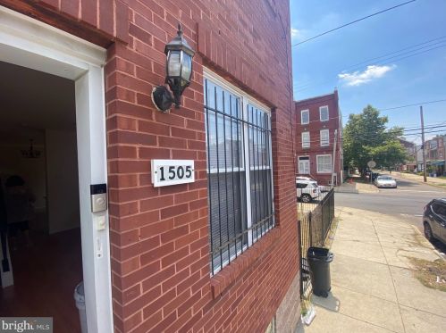 1505 Bouvier St, Philadelphia PA  19146-4745 exterior