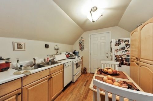 1817 Berwyn Ave, Chicago, IL 60640-1005