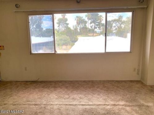 174 Randolph Way, Tucson AZ 85716-5832 exterior