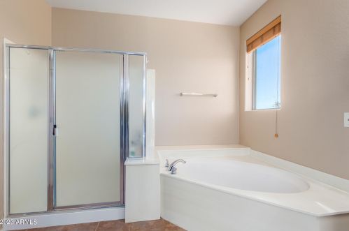 42908 46th Ave, Phoenix AZ  85087-5973 exterior