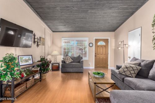 16450 47 Pl, Phoenix AZ 85018-2905 exterior