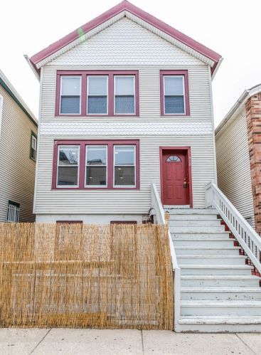 938 Noble St, Chicago IL  60642-5303 exterior