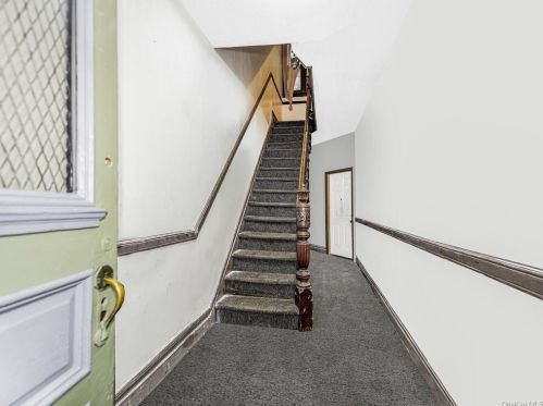 681 Eagle Ave, Bronx, NY 10455-1491