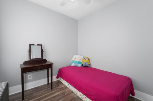 5638 Tripp Ave, Chicago IL 60629-4844 exterior