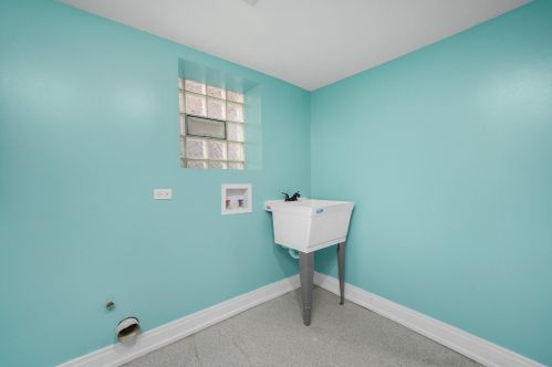 1467 72nd St, Chicago IL  60619-1509 exterior