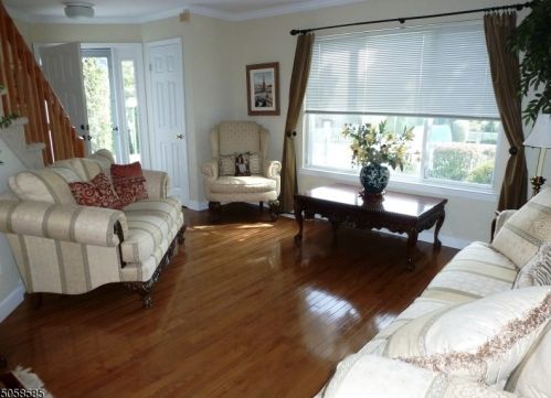 3203 Park Pl, Springfield NJ  07081-3504 exterior