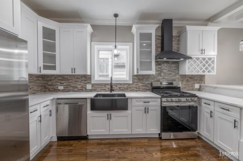 5855 Indiana Ave, Chicago IL 60628-7510 exterior